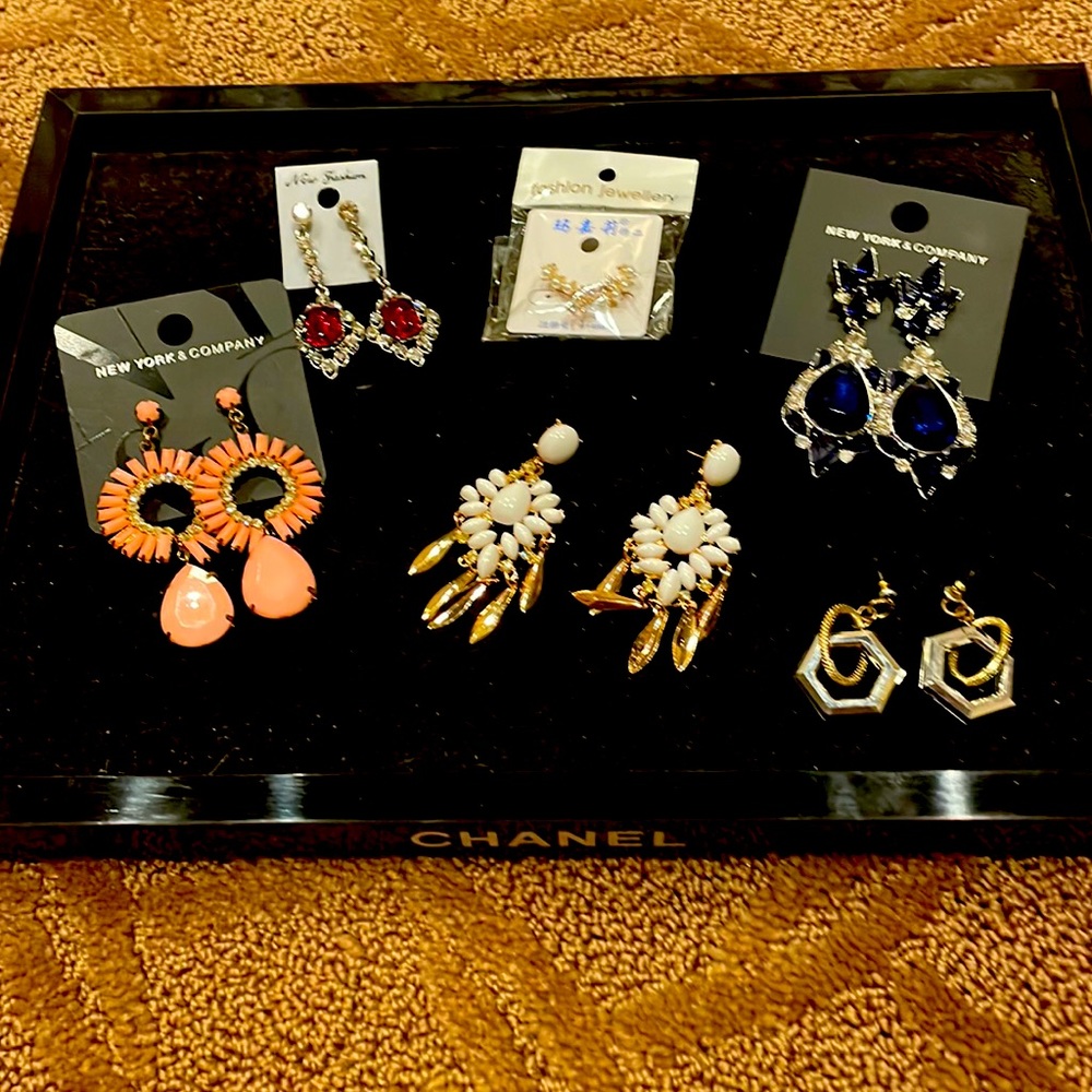 - 6 new pairs earring